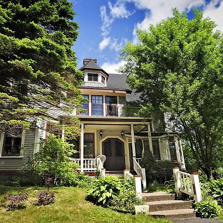 Elmwood Heritage Inn Charlottetown Exteriör bild